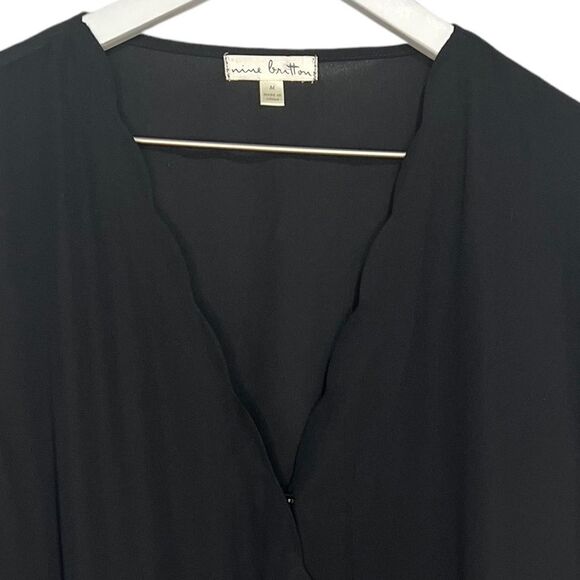 Stitch Fix Nine Britton Ivana Scallop Detail Blouse Womens Medium Black - Picture 2 of 6